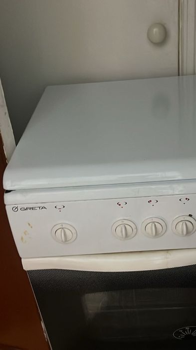 Продам газ плиту в хорошем состоянии