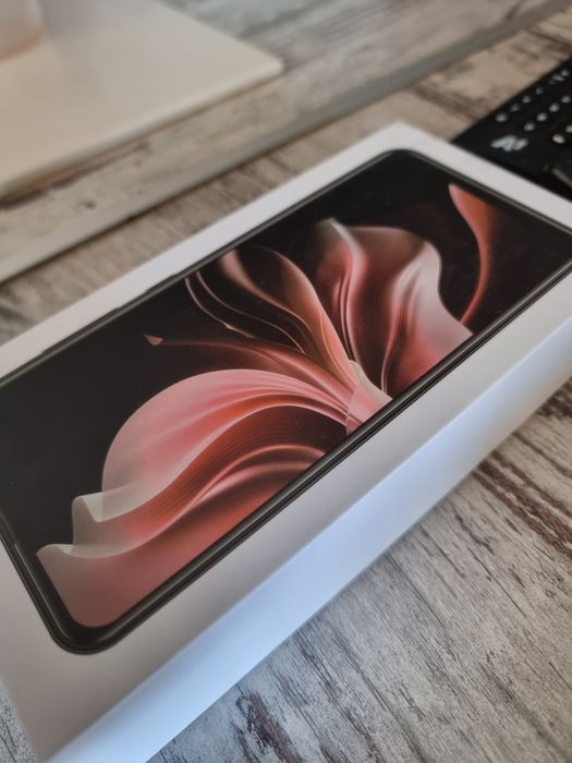 Смартфон I24 Ultra 5G 256 GB Gold + писалка + подарък кейс