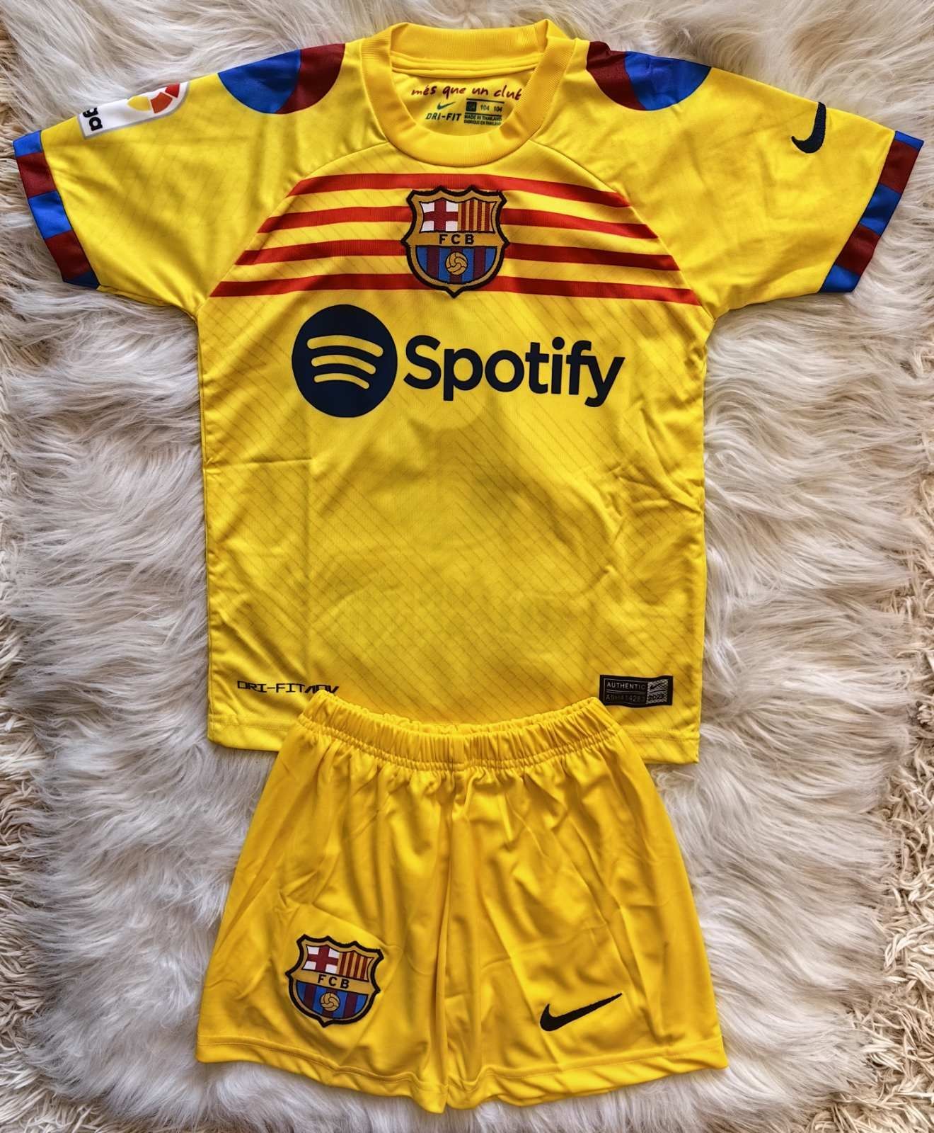 Детски футболен екип Барселона Гави Barcelona Gavi Barca FC