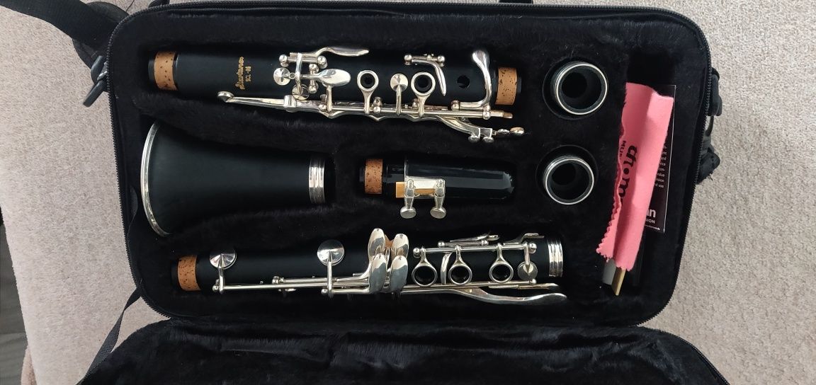 Vând clarinet startone Sib