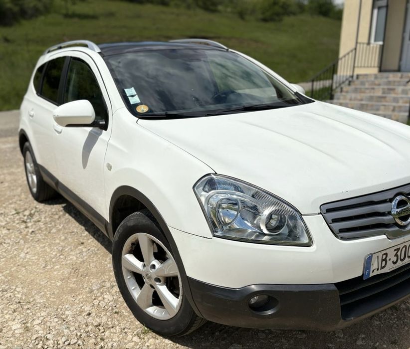 Nissan Qashqai+2 2.0 dci 4 × 4