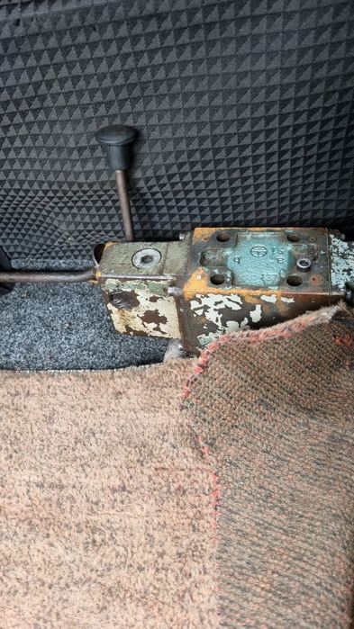 ARO Basculabil 4×4 Motor Brașov