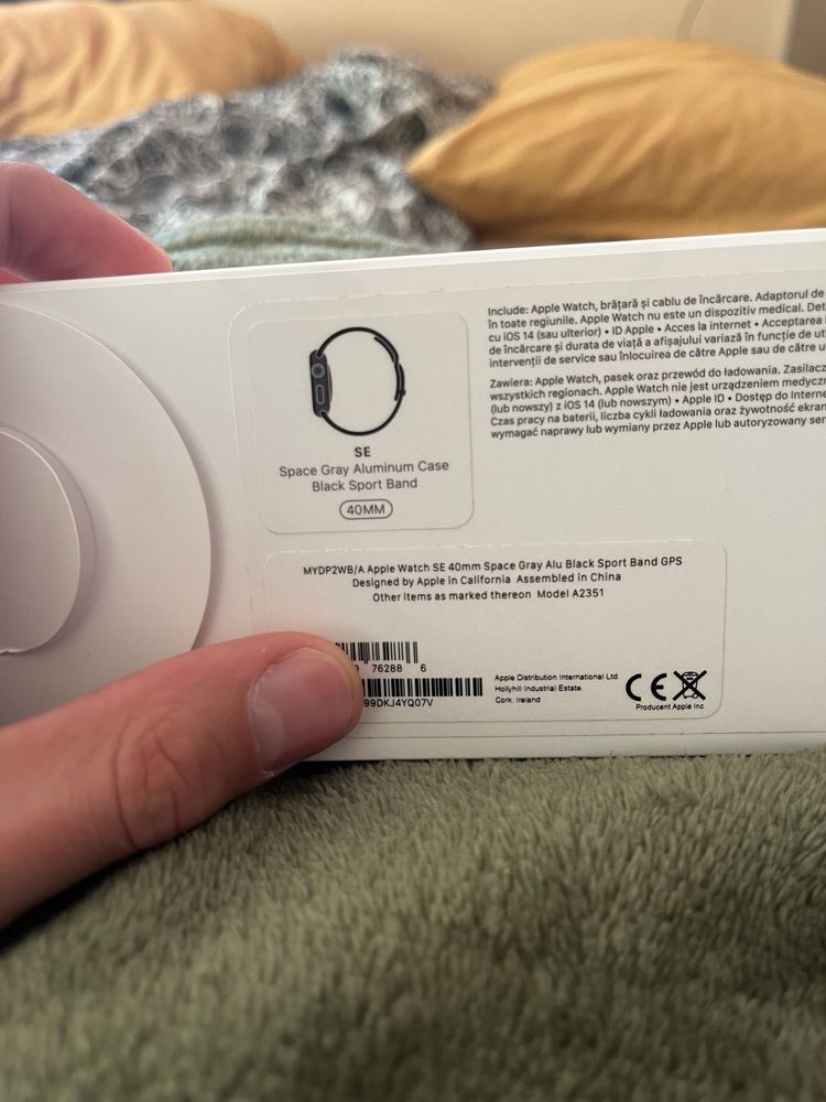 Apple watch SE смарт часовник