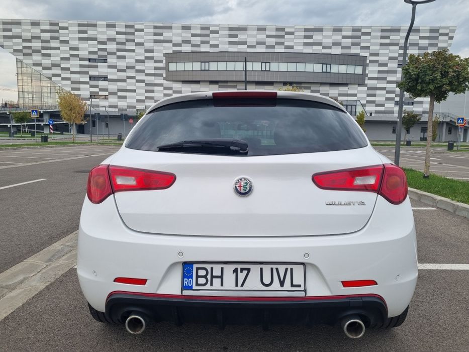 Alfa romeo giulietta 150 cp impecabil -interior alcantara