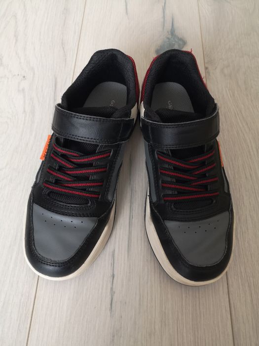 GEOX обувки за момче