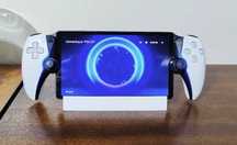 Стойка за Playstation Portal с опция за зареждане