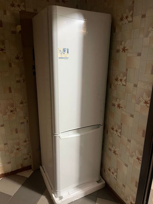 Холодильник индезит