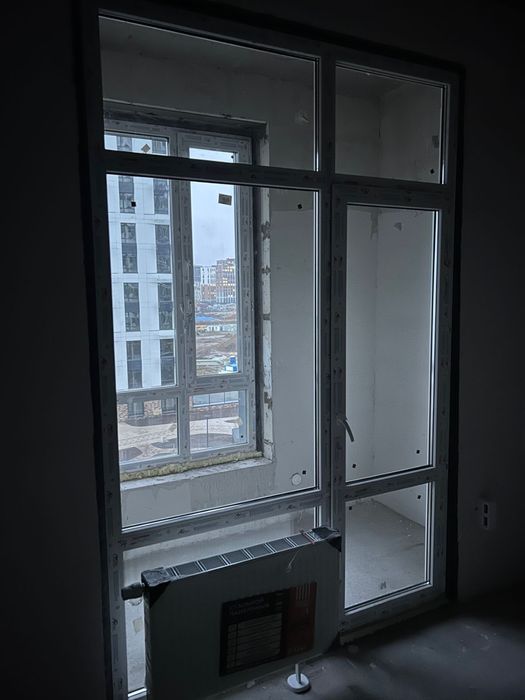 Продам ВИТРАЖНОЕ ОКНО с балконной дверью