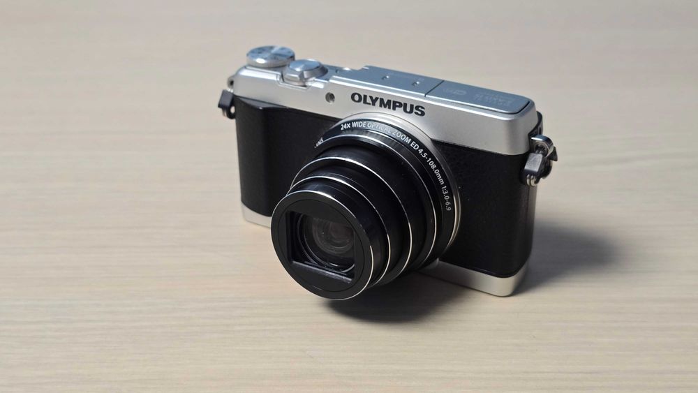 Olimpus Stylus SH-1 , 16.0 MP