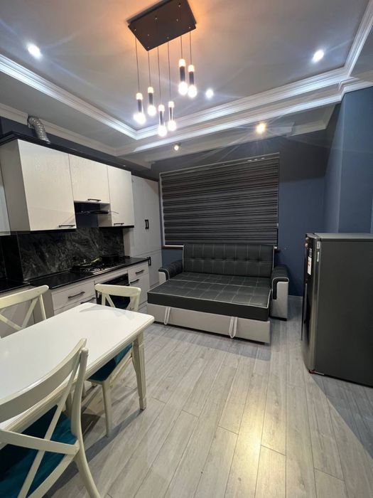 Arenda Qora qamish Alo krug 1 xona 50 kvadrat evro uy