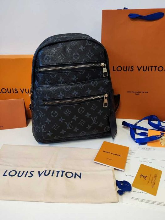 În stoc rucsac pentru femei, bărbați LV 93-44