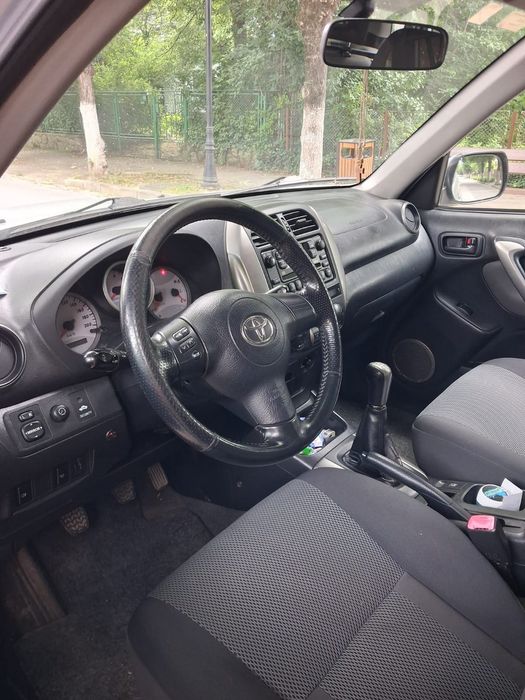Toyota RAV4 2005