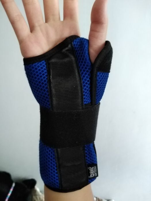 Имобилизираща шина за ръка/китка