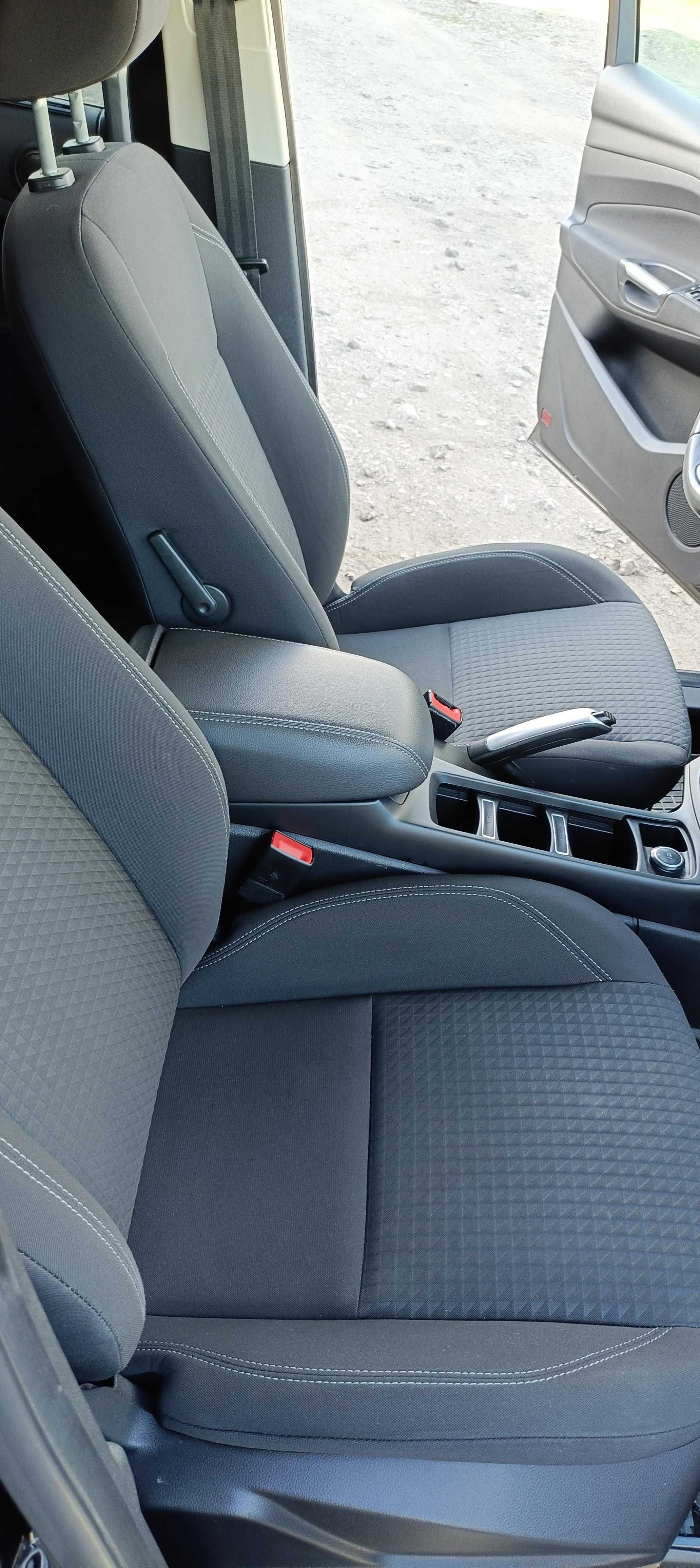 Ford Grande C max