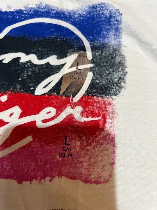 Tommy Hilfiger нова тениска с етикети