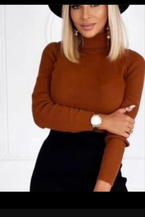 Продам водолазку новая ,размер стандарт