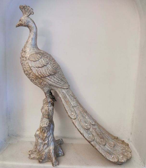 Statueta Păun nouă. Cadoul ideal