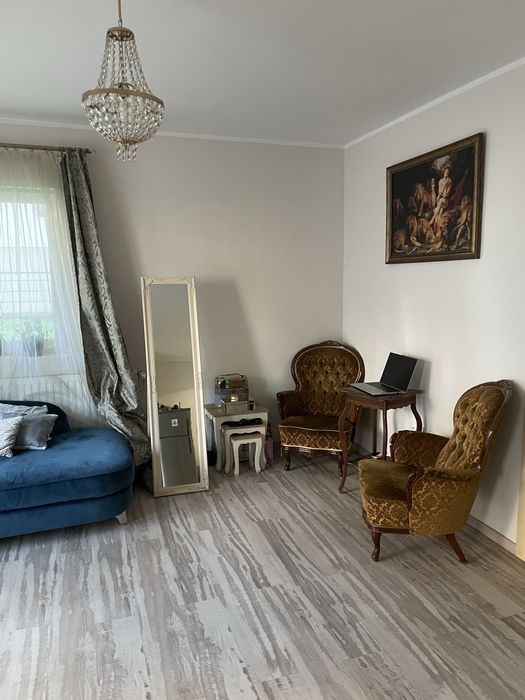 Inchiriez apartament perioada scurta