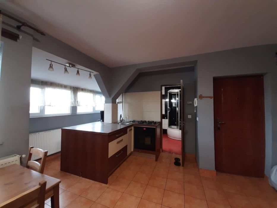 Apartament de închiriat