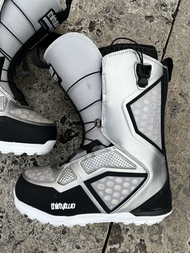 ThirtyTwo Snowboard boots UL 2 FT (silver)