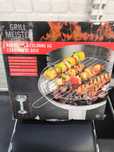 НОВА Скара на дървени въглища GRILL MEISTER, идеалният избор за сезона