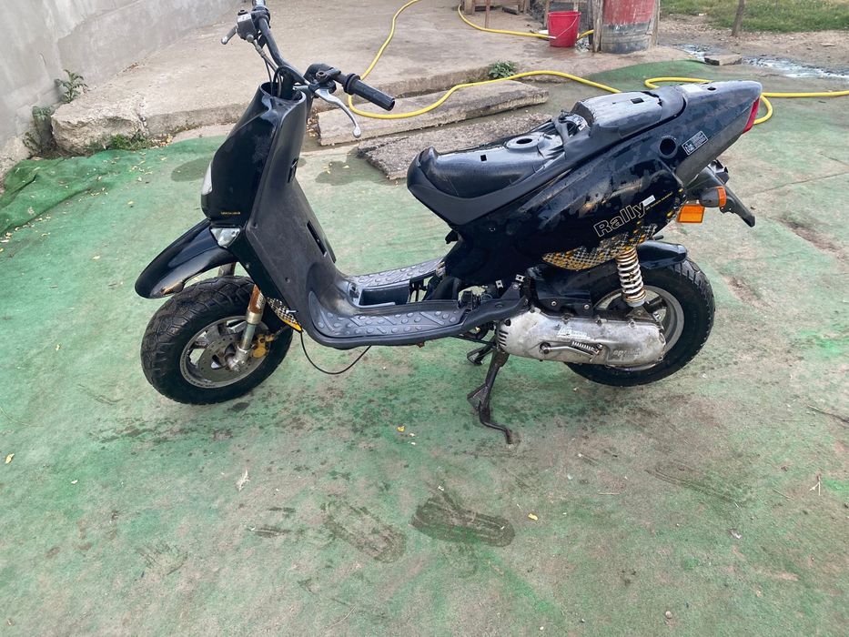 Vand scuter Aprilia rally 50