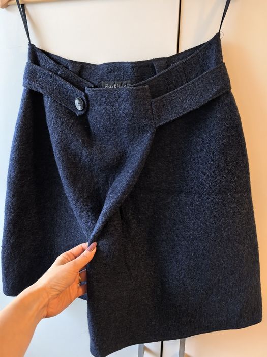 Fustă bleumarin 100% lână - măsura M