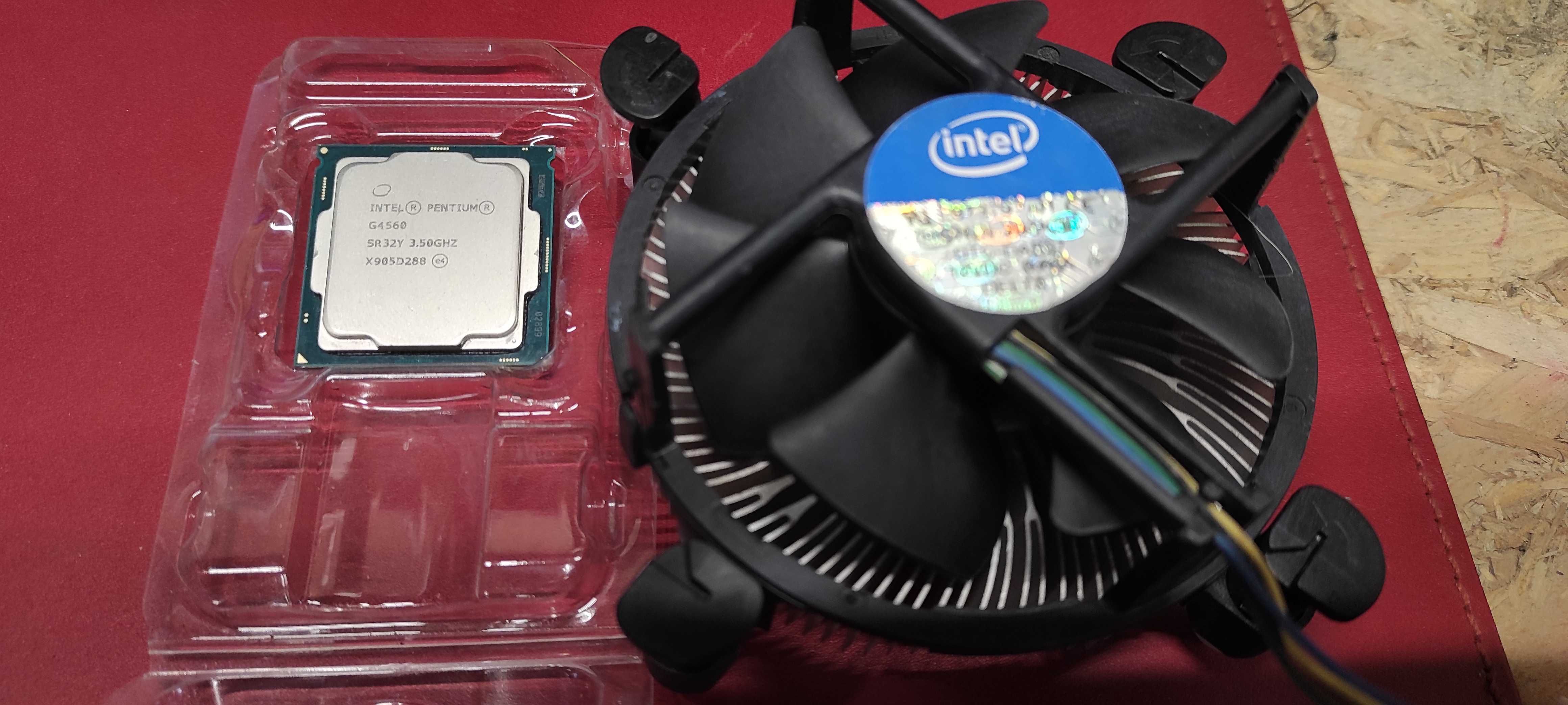 Procesor Intel Gen 7/ G4560 Kaby Lake  Echivalent cu i3 7100+Cooler