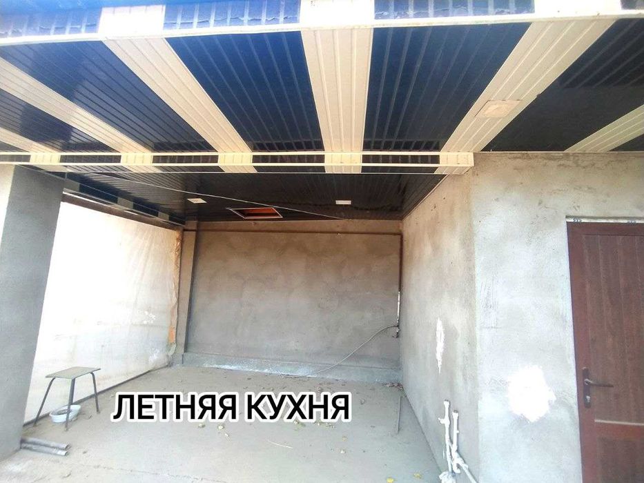 Ховли сотилади! 5 хона  6.8 сотик! Кибрай рн Жомий