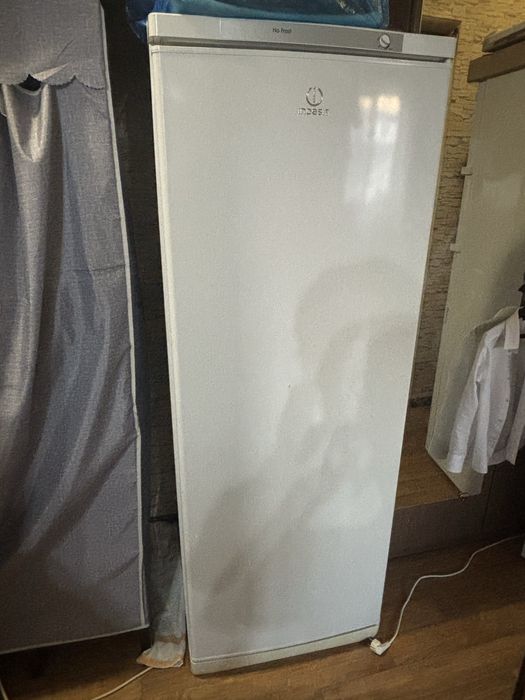 Морозильник Indesit