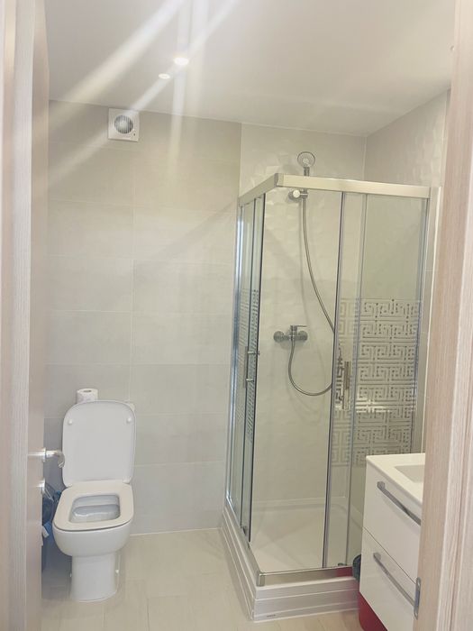 Închiriez apartament regim hotelier