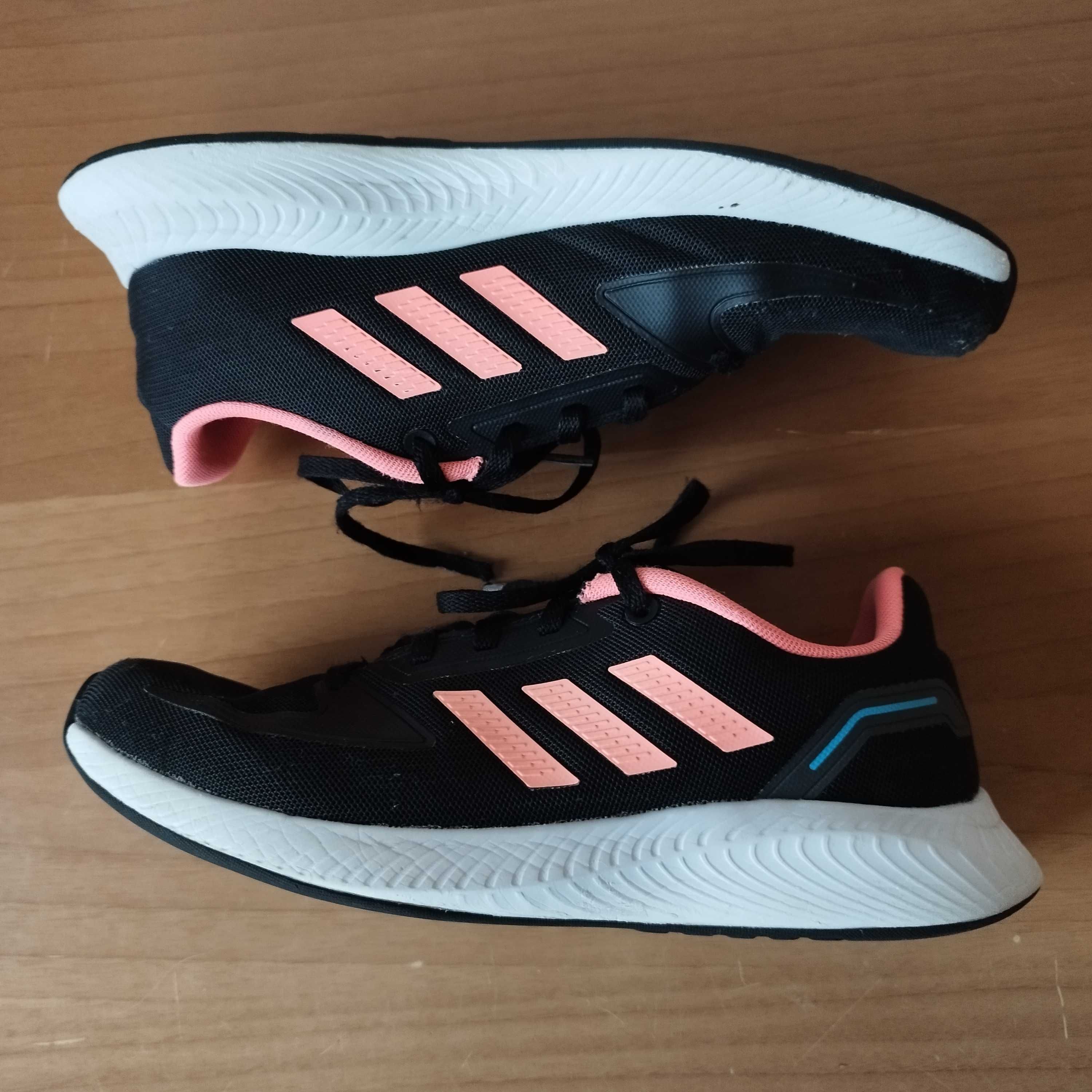 Маратонки Adidas