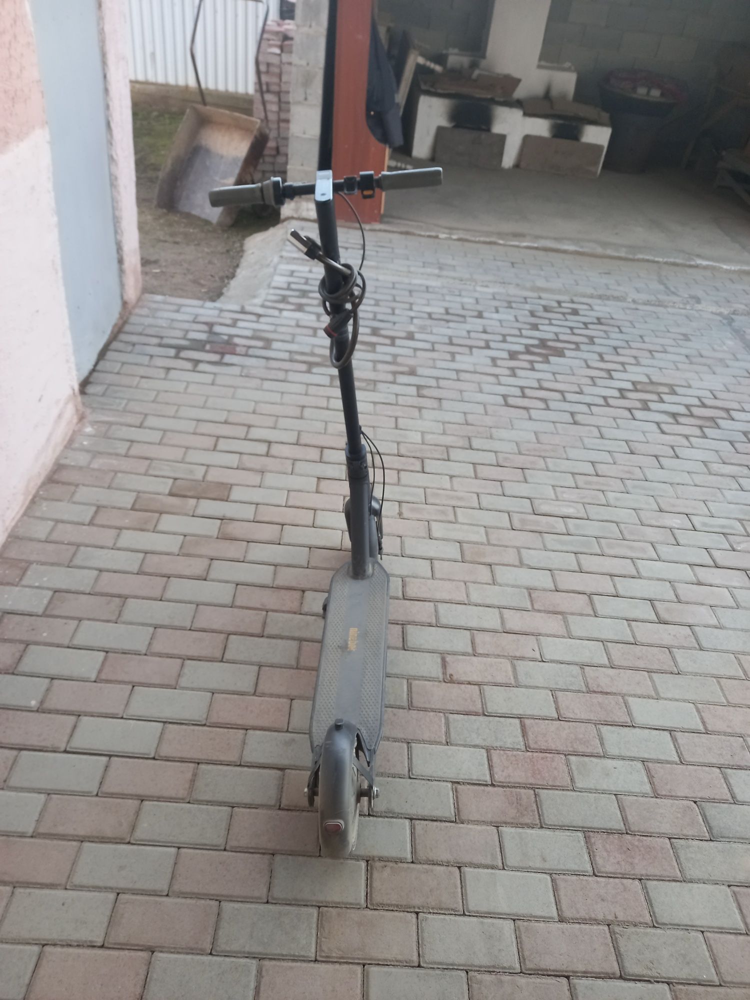 Продам электросамокат Ninebot kickscooter max g30 оригинал