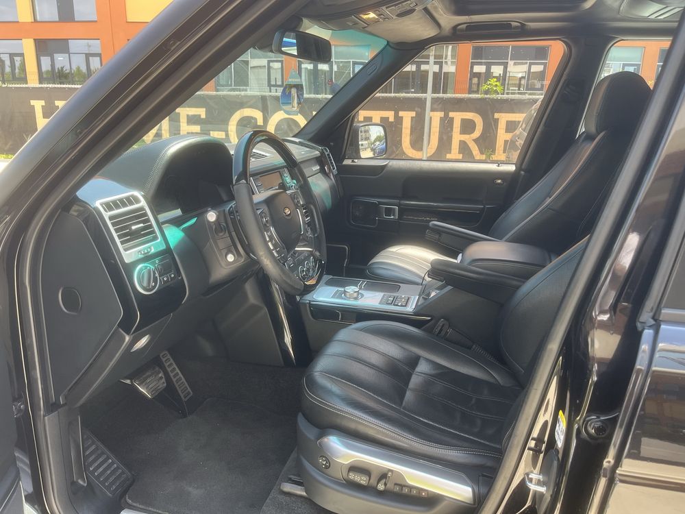 Range Rover Vogue Autobiography BLACK