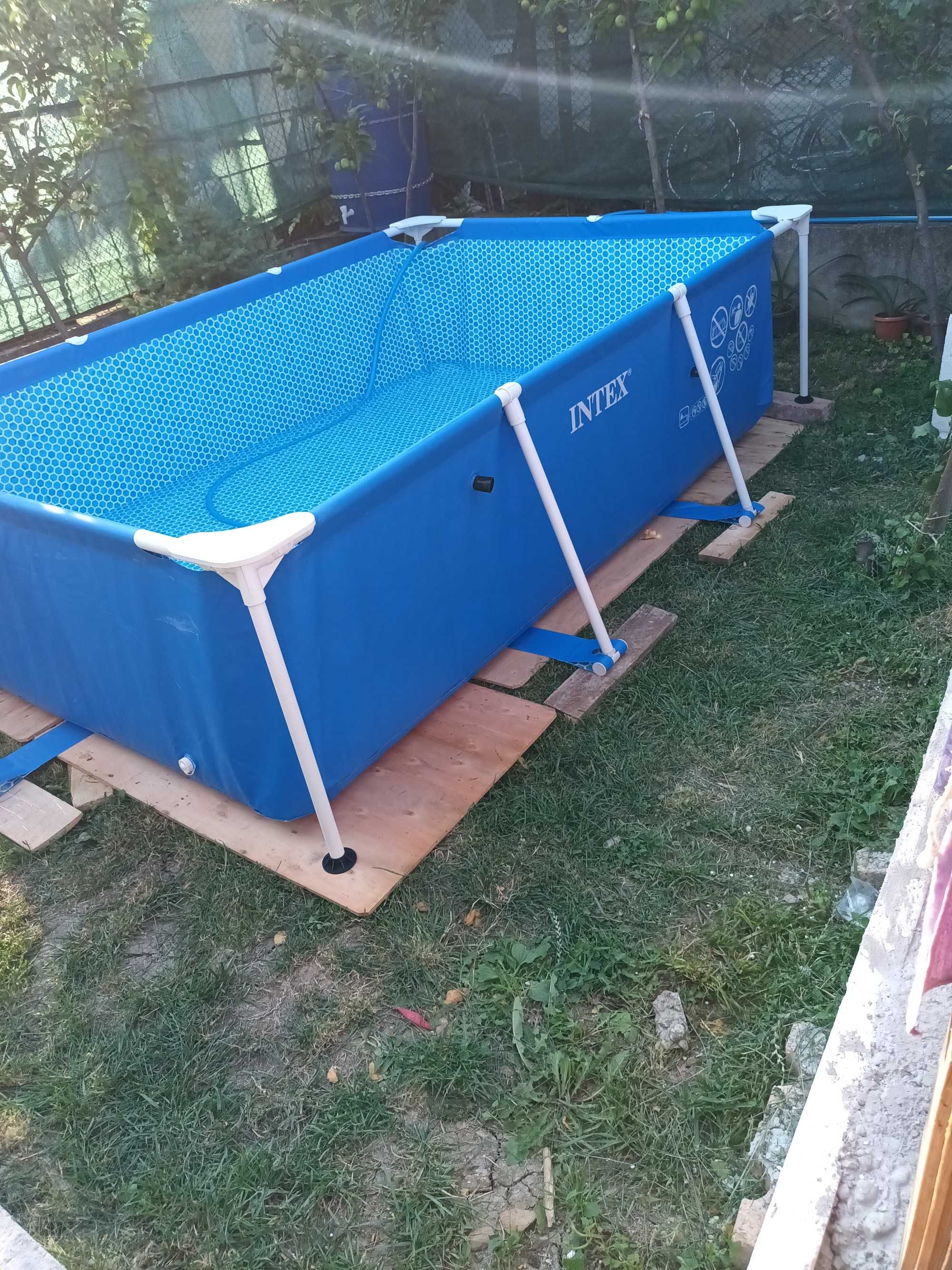 продавам басейн 3 х 2  х 84