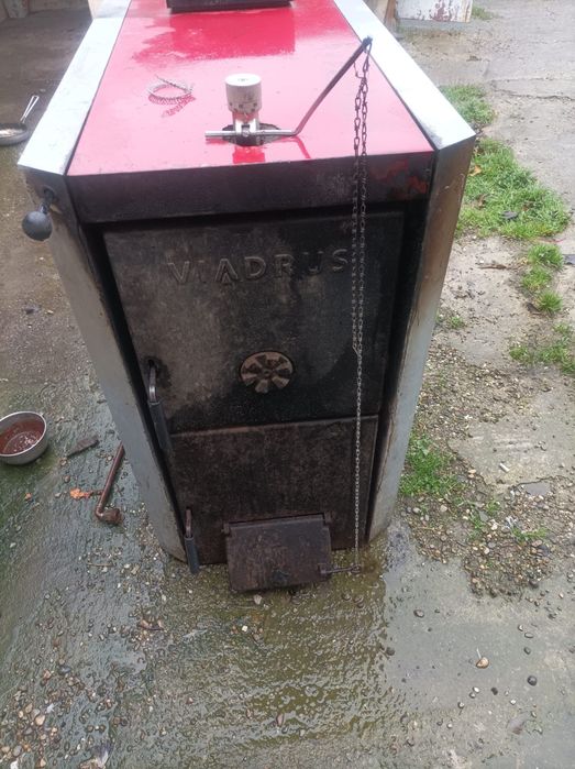 Centrala Viadrus pe lemne