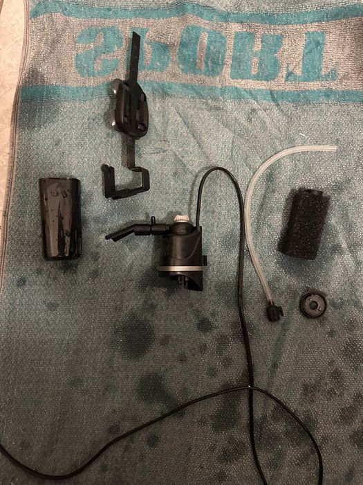 Vand acvarii cu accesorii