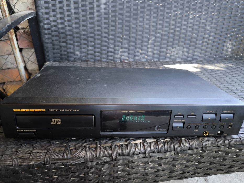Vând cd player MARANTZ CD46