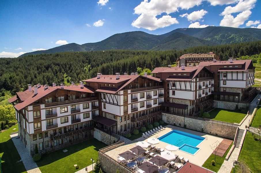Дава се под наем Двустаен апартамент в Банско - 70 кв.м за 350 € - Снимка #1