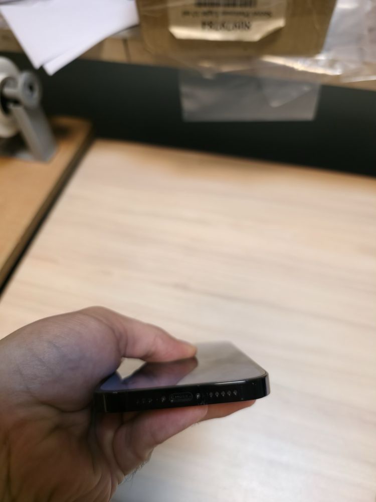 Iphone 14 pro (128gb) + кейс