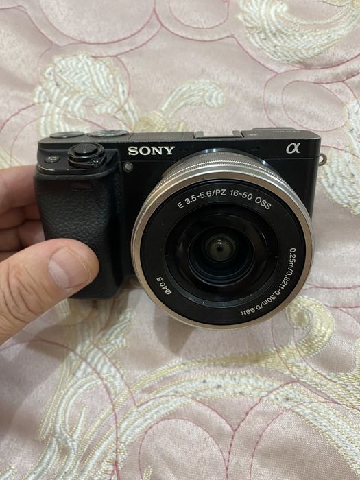 Sony A6300 с 16-50mm