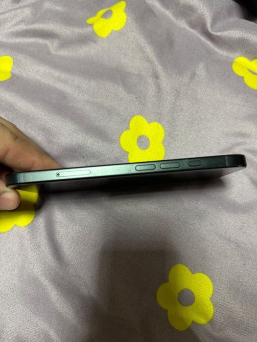 Iphona 16 с гарантий