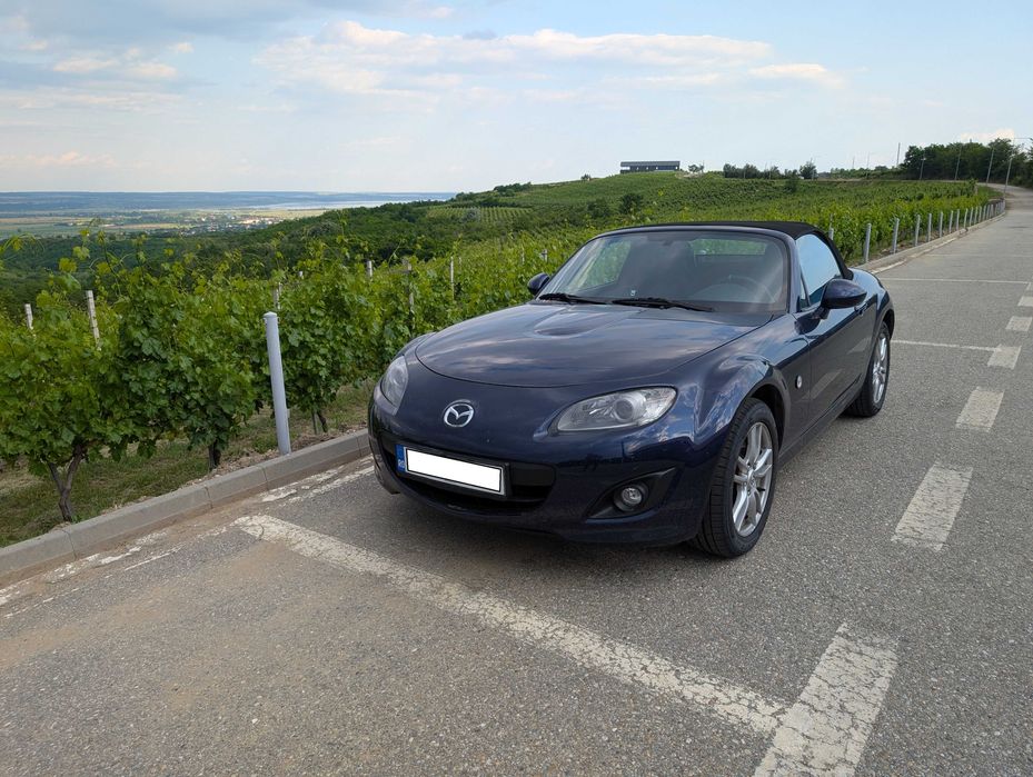 Vand Mazda MX5 NC2, an 2011, motor 1.8, in stare excelenta