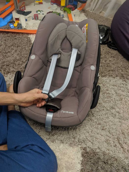 Scaun Auto Copil Maxi Cosi Pearl - baza ISOFIX cu Scoica si Scaun