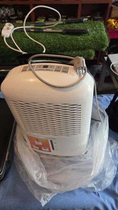 Влагоабсорбатор електрически