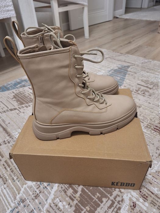 Продам новые зимние сапоги размер 40