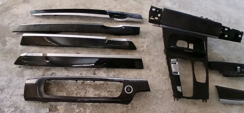 Trimuri BMW Seria 7 F01 F02 LONG