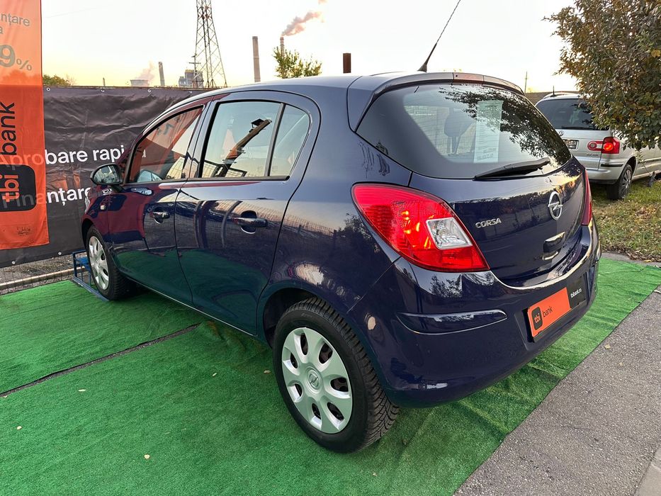 Opel Corsa D /euro5 / benzina + GPL/ 130 k