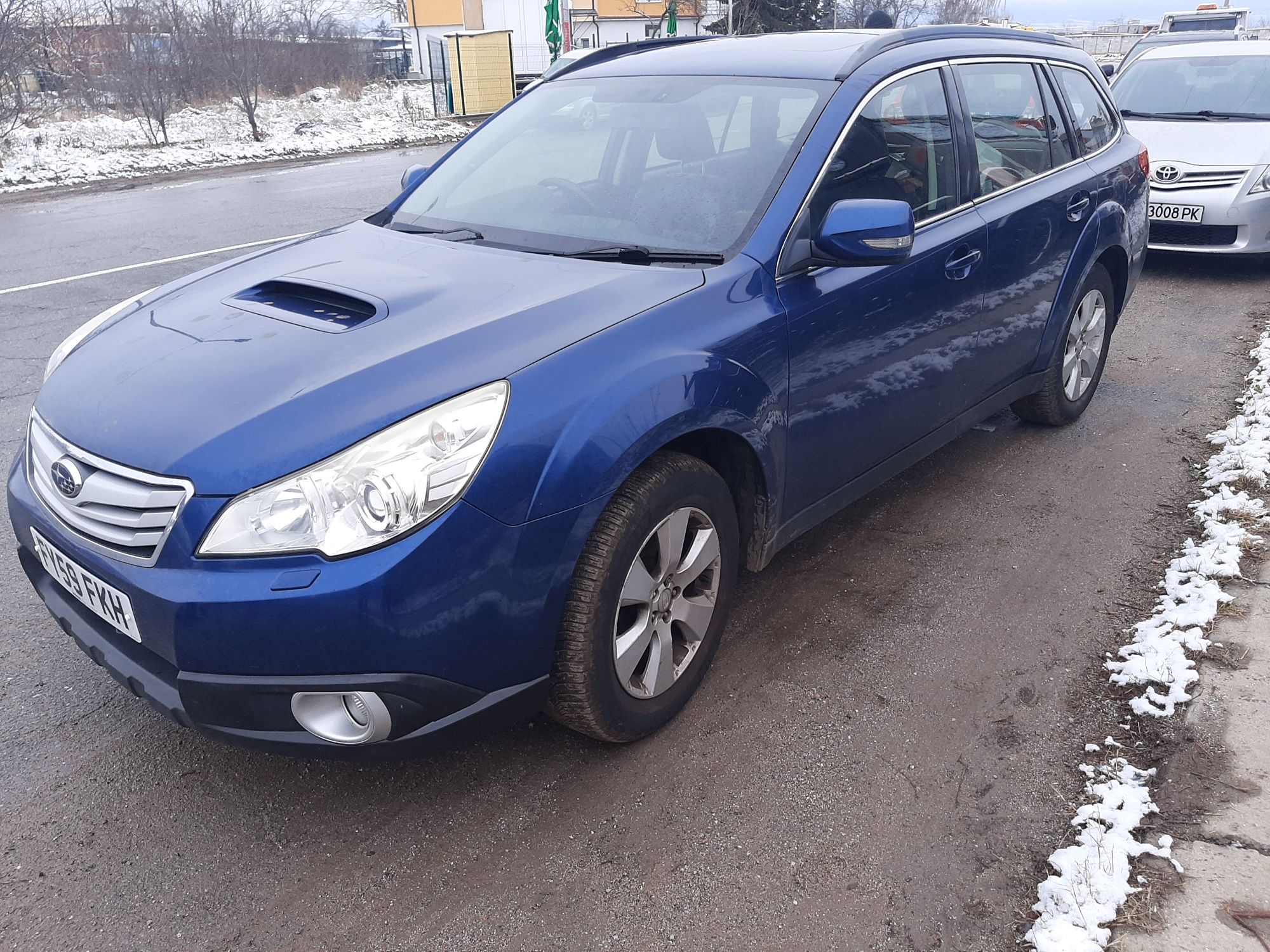 За части Subaru Outback 2000 дизел 2011 година