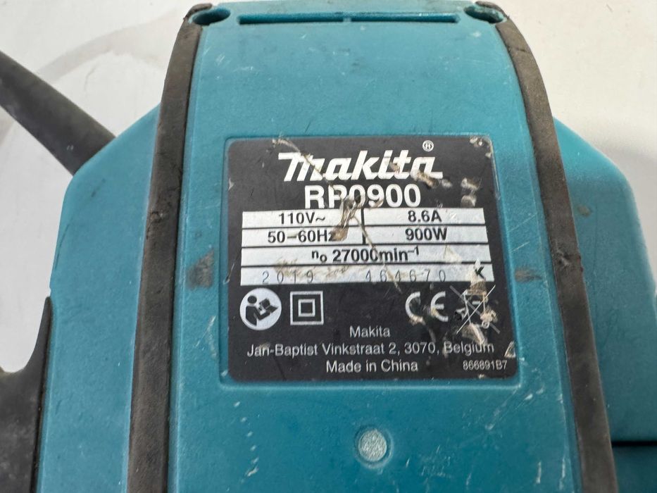 Оберфреза - Makita 900 W /110 V /6mm